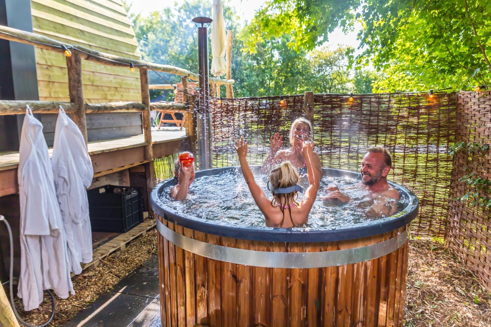 Boomhuis Met Optioneel Wellness - Vakantiepark De Schreiershoek Dokkum Exterior foto
